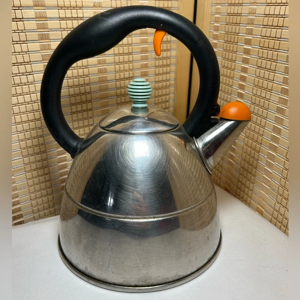 Vintage Tea Pot Kettle - Picture 2 of 6